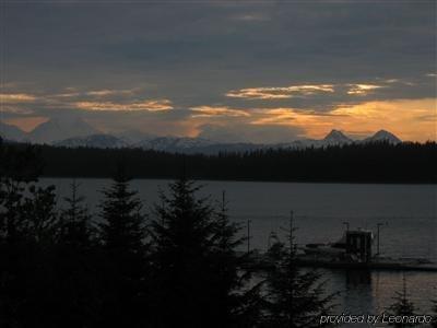 Glacier Bay Country Inn 古斯塔夫 外观 照片